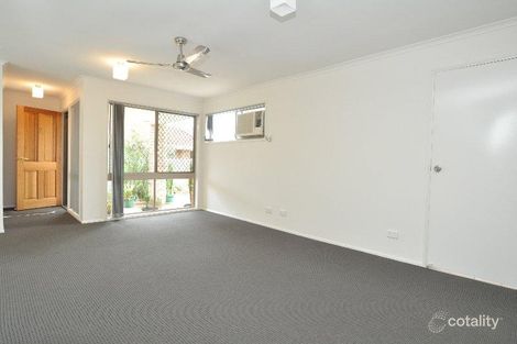 Property photo of 2/8 Avi Court Labrador QLD 4215