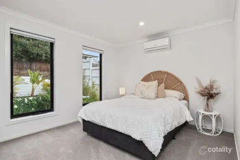 Property photo of 2 Simmons Court Chirnside Park VIC 3116