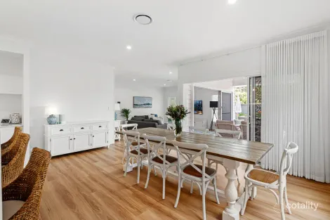 Property photo of 16 Nora Street Thorneside QLD 4158