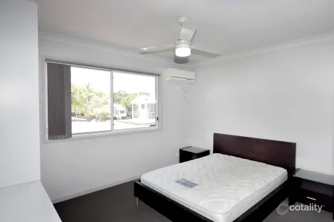 Property photo of 4/14 Fowler Street West Gladstone QLD 4680