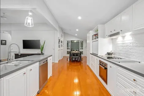 Property photo of 1/67 Dansie Street Greenslopes QLD 4120