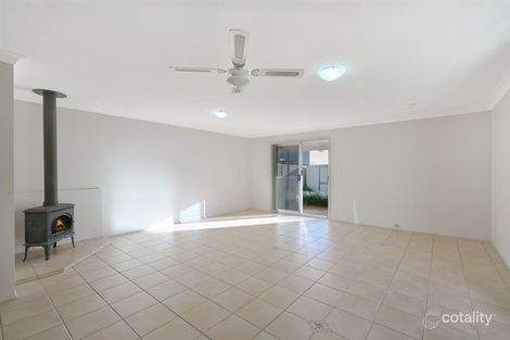 Property photo of 16A Cusack Close St Helens Park NSW 2560