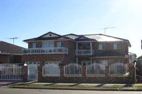 131 Humphries Rd, St Johns Park, NSW 2176