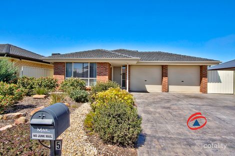 Property photo of 5 McLaren Court Munno Para West SA 5115