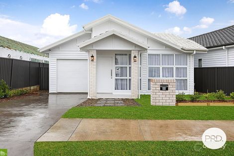 8 Sittella St, Huntley, NSW 2530