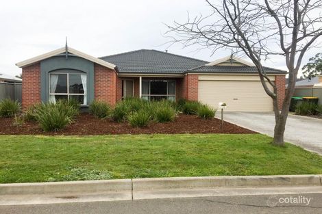 11 Hanwood Cl, Delacombe, VIC 3356