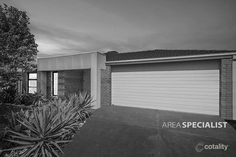 Property photo of 19 Boldrewood Place Lynbrook VIC 3975