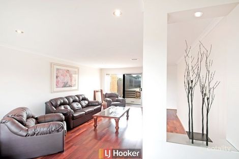 Property photo of 6 Siroset Close Dunlop ACT 2615