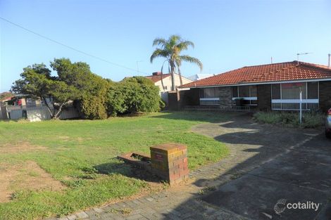 16 Derinton Way, Hamilton Hill, WA 6163
