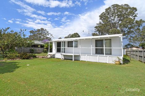 Property photo of 17 Fairway Drive Urraween QLD 4655