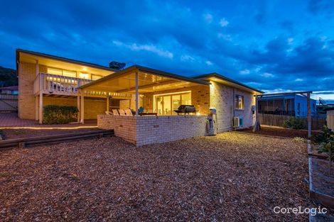 Property photo of 17 Stringybark Drive Jerrabomberra NSW 2619
