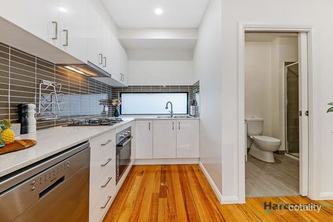 Property photo of 2/140 Thames Street Box Hill North VIC 3129