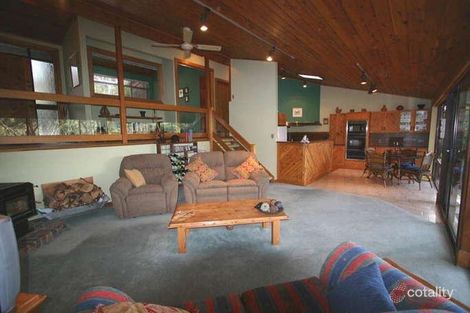 Property photo of 22 Heath Road Crafers West SA 5152