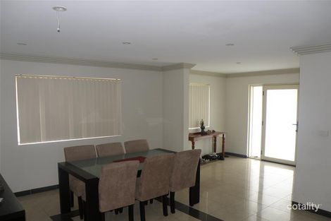 Property photo of 33 Alamein Road Revesby Heights NSW 2212