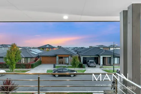 Property photo of 12 Seppies Road Wollert VIC 3750