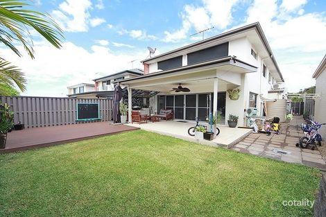 5 Beerwah Pde, Kallangur, QLD 4503