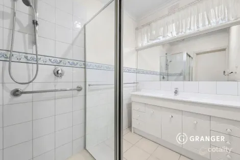 Property photo of 152 Centre Dandenong Road Cheltenham VIC 3192