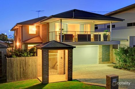 22 Camelot St, Tennyson, QLD 4105