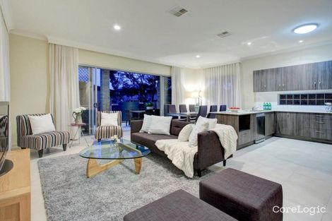 Property photo of 22 Camelot Street Tennyson QLD 4105