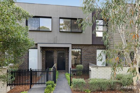 Property photo of 33 Cambridge Road Mooroolbark VIC 3138