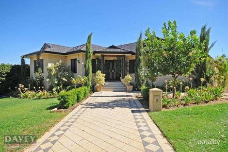 2 Edgbaston Dr, Madeley, WA 6065