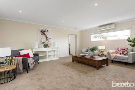 Property photo of 11 Derring Lane Cheltenham VIC 3192