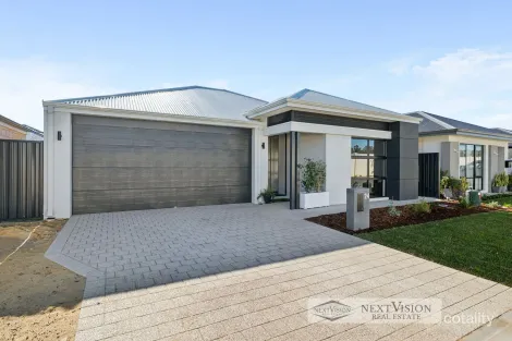 Property photo of 24 Lillypilly Crescent Treeby WA 6164