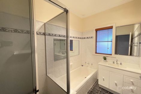 Property photo of 13 Alkira Way Orange NSW 2800