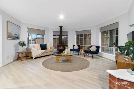 Property photo of 21 Dunn Crescent Langwarrin VIC 3910