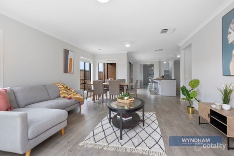 Property photo of 10 Thornton Grove Wyndham Vale VIC 3024