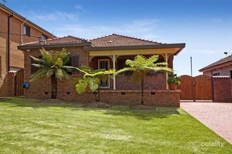 97 Chaseling St, Greenacre, NSW 2190