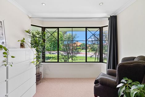 Property photo of 4 Suncrest Meander Meadow Springs WA 6210