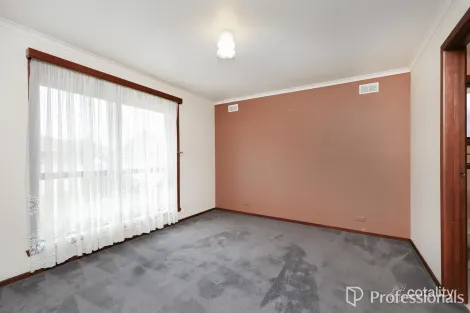 Property photo of 34 Burleigh Road Melton VIC 3337