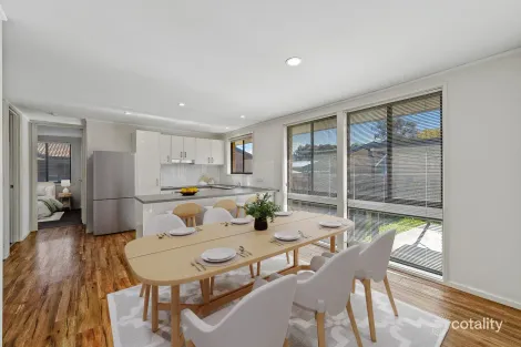 1/11 Houghton Pl, Spence, ACT 2615