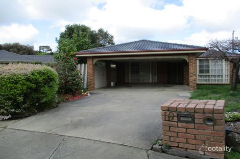 Property photo of 19 Tyntynder Close Berwick VIC 3806