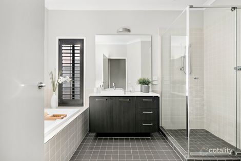 Property photo of 198 Central Park Avenue Craigieburn VIC 3064