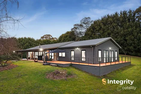 Property photo of 24 Mountain Home Road Kinglake VIC 3763