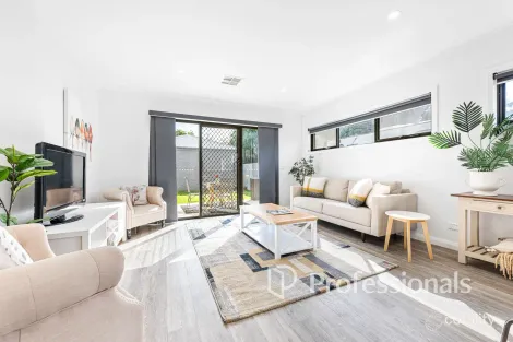 Property photo of 2/661 Koorlong Avenue Irymple VIC 3498