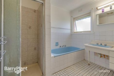 Property photo of 15 Crescent Street Noble Park VIC 3174