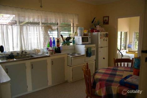Property photo of 30 Grattan Terrace Wynnum QLD 4178