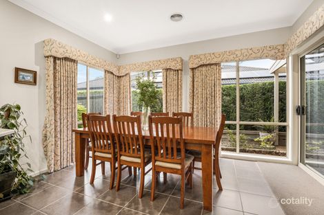 Property photo of 5 Blue Bell Court Pakenham VIC 3810