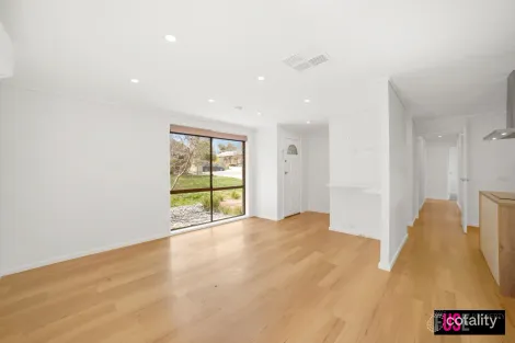 Property photo of 6 Morey Place Wanniassa ACT 2903