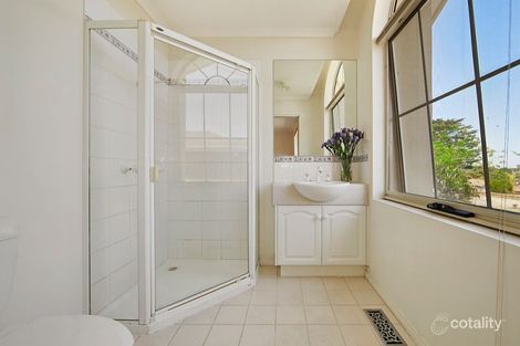 Property photo of 2 Solstice Walk Glen Waverley VIC 3150