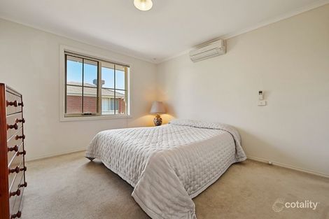 Property photo of 2 Solstice Walk Glen Waverley VIC 3150