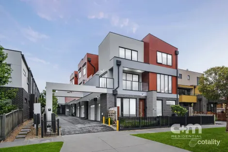 2/96 Snell Gr, Oak Park, VIC 3046