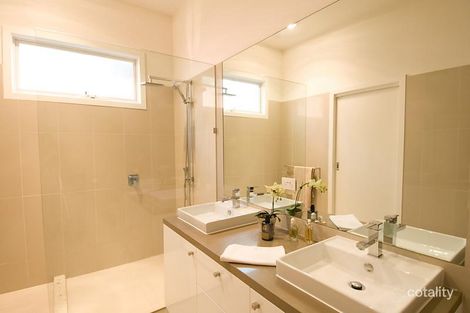 Property photo of 1A Charles Street Glen Iris VIC 3146