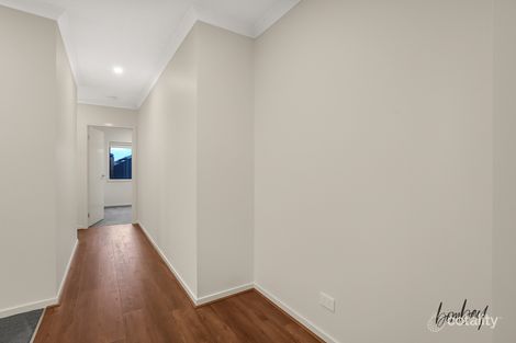 Property photo of 25 Edgedell Avenue Kalkallo VIC 3064