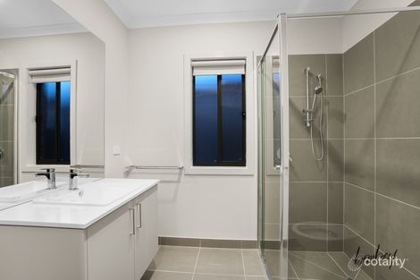 Property photo of 25 Edgedell Avenue Kalkallo VIC 3064