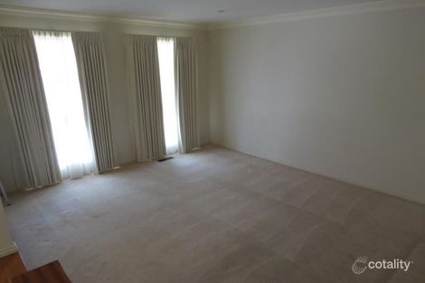 Property photo of 13 Jenna Close Greensborough VIC 3088