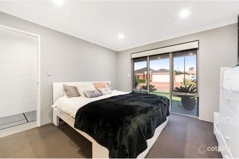 Property photo of 14A Riverina Parade Lake Coogee WA 6166